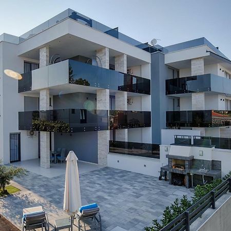 Deluxe New Apartments - Few Steps From The Beach - Luxury Holiday With Style - By Traveler Tourist Agency Krk Кърк Екстериор снимка
