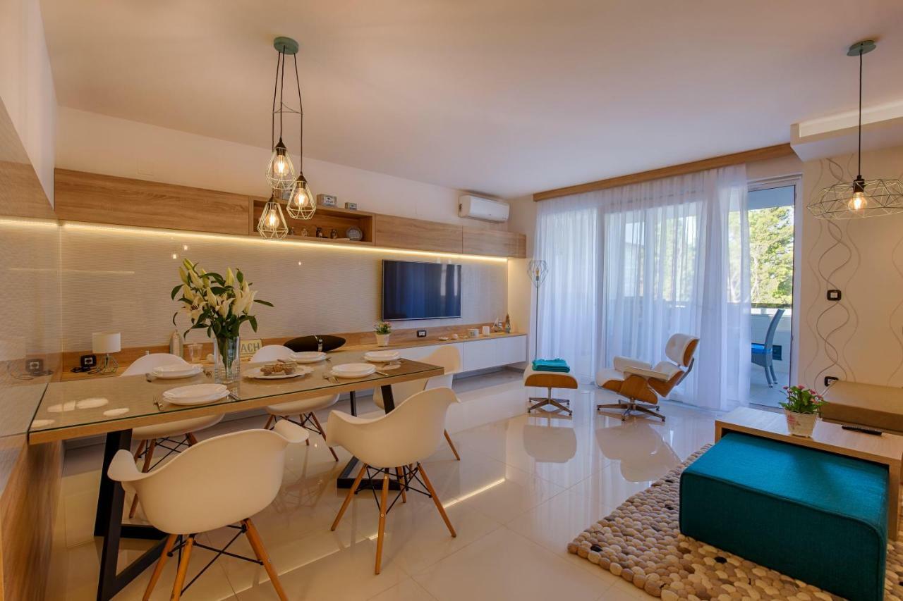 Deluxe New Apartments - Few Steps From The Beach - Luxury Holiday With Style - By Traveler Tourist Agency Krk Кърк Екстериор снимка